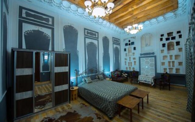 Bibi Khanym Hotel