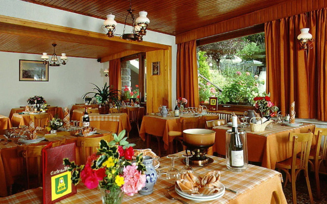 Hôtel Loisirs Les Côtes, Résidence et Chalets