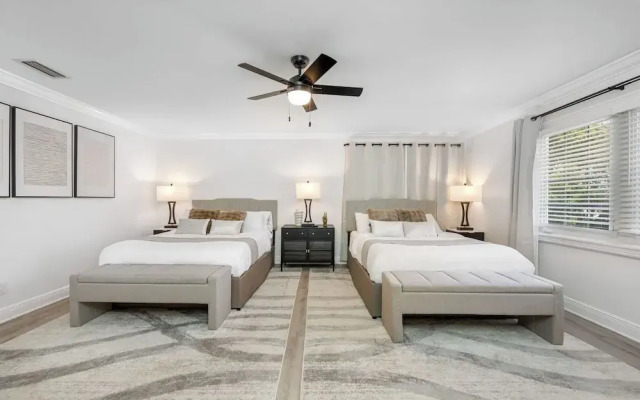 Exquisite Villa With Pool&games- 18 Guests