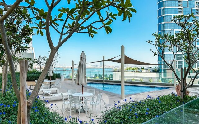 Breathtaking 3BR with Sea & Marina