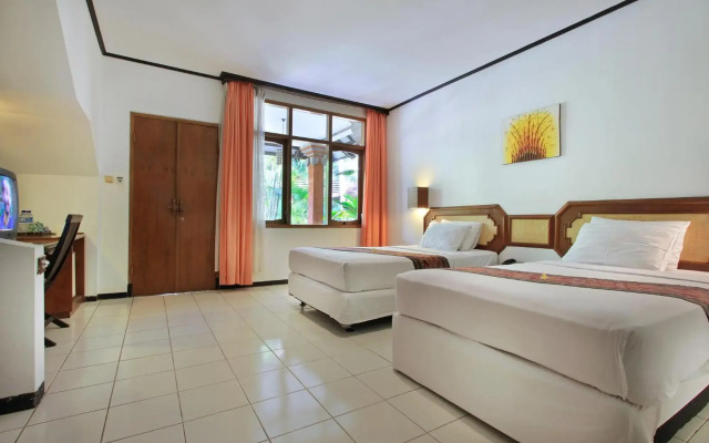 Puri Naga Beachfront Cottages