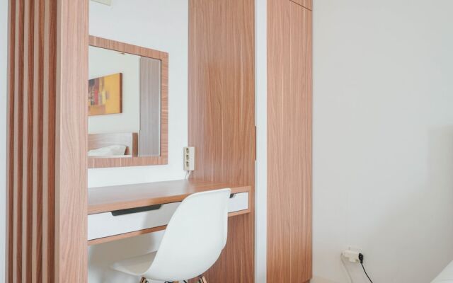 Comfort Studio Room At Bassura City Apartment