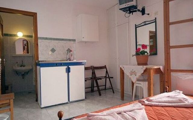 Studios Bourgos