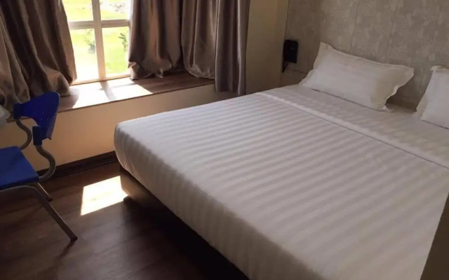 Expo Hotel