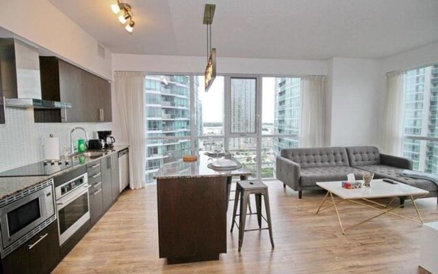 Executive 2 Bedroom Condo Across CN Tower