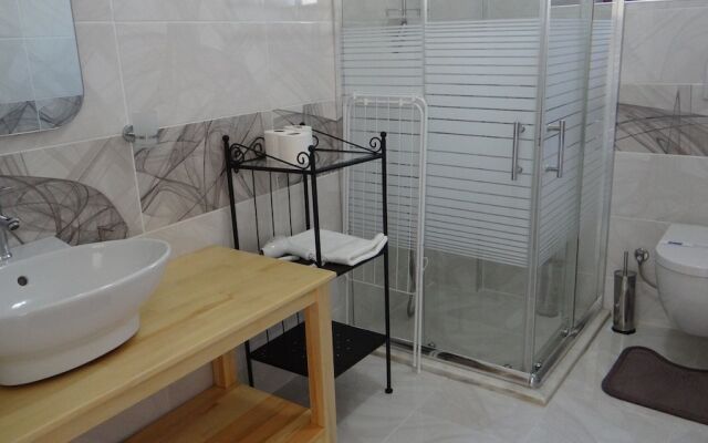 Kabuk Ev Hotel