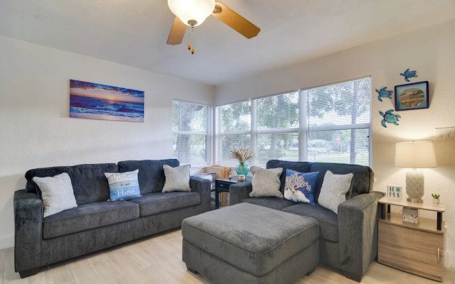 Pet-friendly Gulfport Home: Walkable Location!