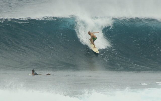 Pesangan Surfcamp Hotel
