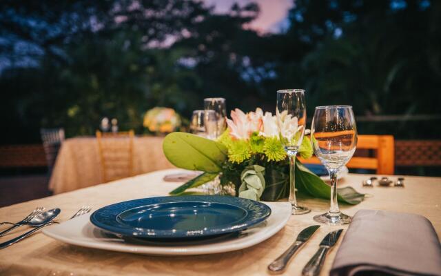 Papagayo Golden Palms Beachfront Hotel