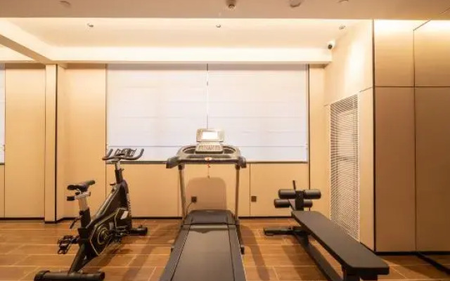 BaiLiQuanZhiJiuDian Hotel (Jiangmen Binjiang Sports Center)