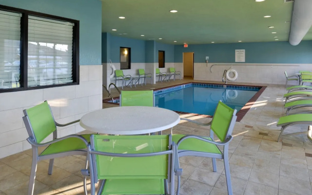 Holiday Inn Express Hotel & Suites Lonoke I-40 (Exit 175)