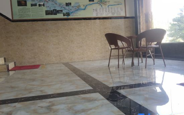 Libo Xiaoqikong Diyu Palace Holiday Hotel