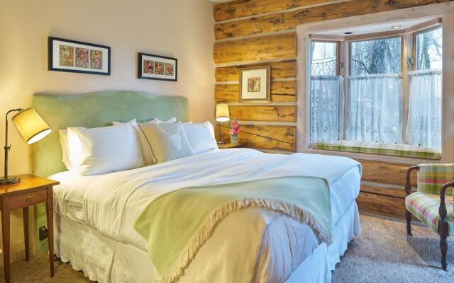 Bentwood Inn