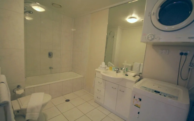 Melbourne Stays - City Point Suite