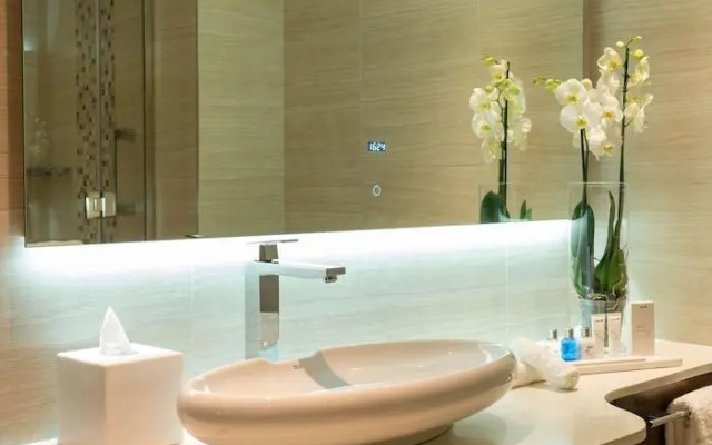 Radisson Blu Hotel  Residence Nairobi Arboretum