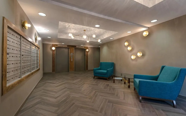 Global Luxury Suites at Monroe