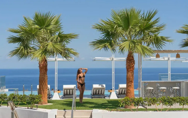 Luxury Villa Zakkallin - With Amazing View
