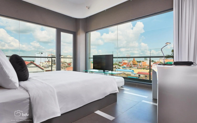 SUN & MOON, Urban Hotel