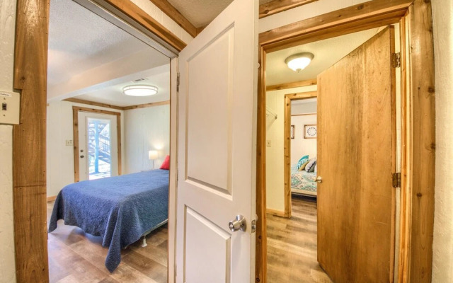 Hondo s River Haus RR 1300