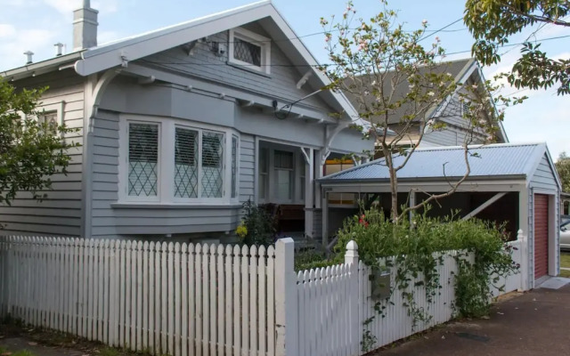 Stylish Spacious 2 Bed Villa Near Ponsonby