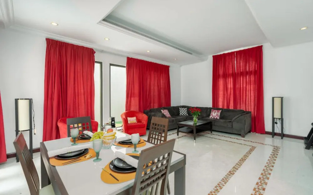 Exclusive 4BR Villa w Private Pool Beach