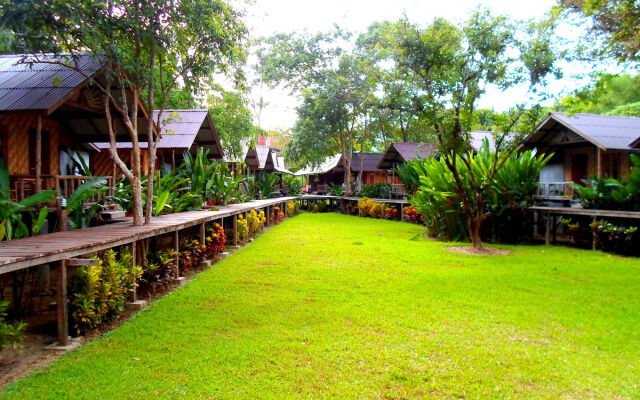 Khao Sok Cabana Resort