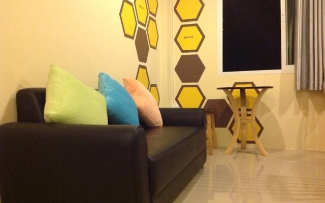Beehive Patong Hostel