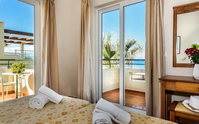 Panos Beach Hotel