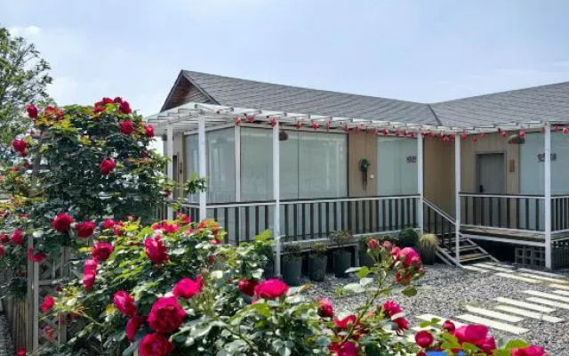 Camellia Town – Outside – Jiujiang