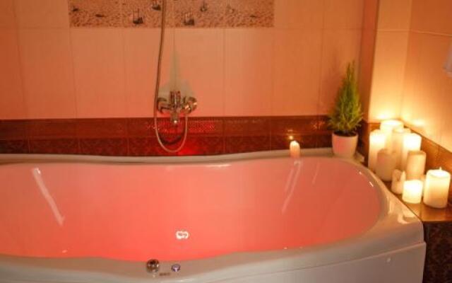 Royal Suite Apartment with Jacuzzi