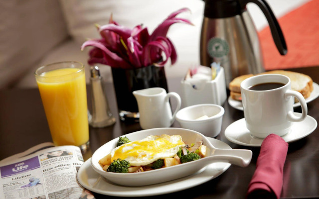 Hampton Inn Newark Airport