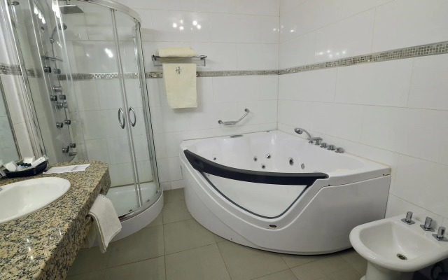 Alto Verde Suite And Apart