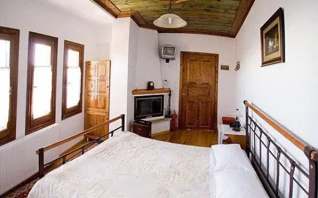 Saltis Guesthouses