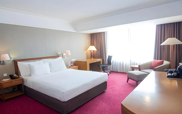 REDTOP Hotel & Convention Center