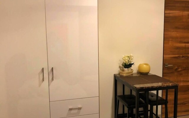 3-br Condo, Partial Ocean View, 2blocks From Ocean