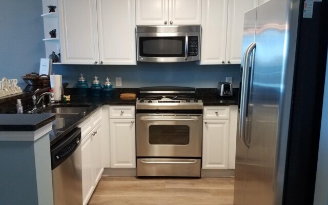 Waterscape 1 Bedroom Apartment by BnD