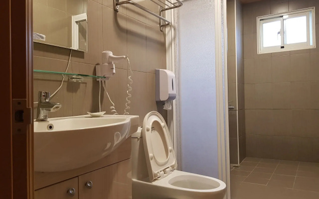 Railway Traveler B&B