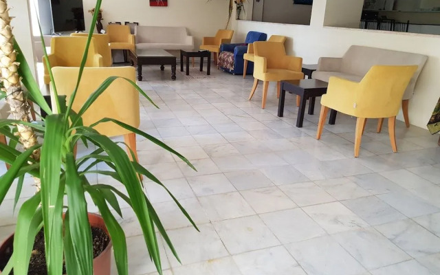 Ozgun Apart Otel Kusadasi