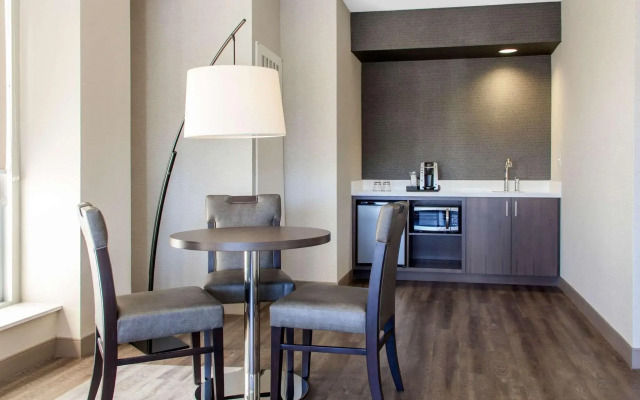 Cambria Hotel Ocean City - Bayfront