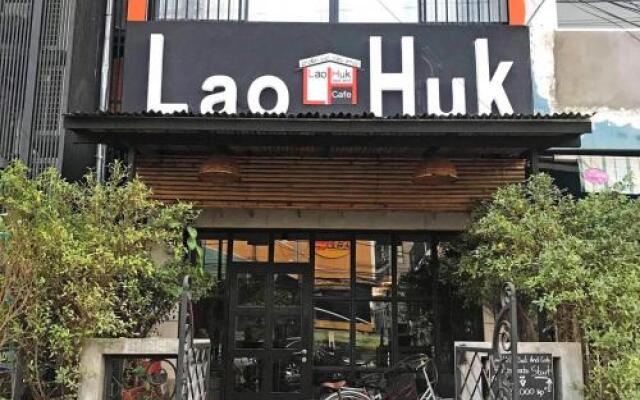 Lao Huk Bed and Cafe - Hostel