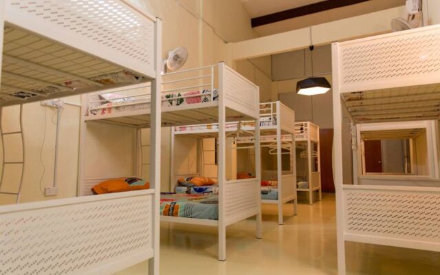 Vloft Backpackers Hostel