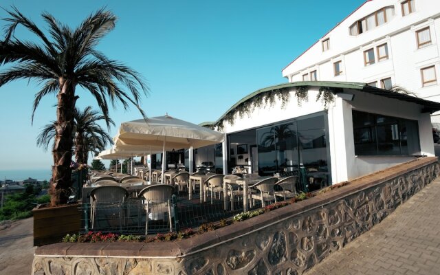 Perla Blanca Hotel