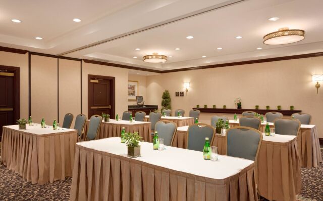 Homewood Suites by Hilton Toronto Oakville