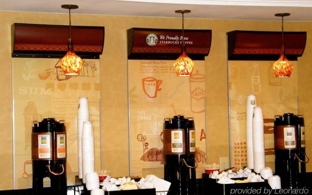 Palmera Inn and Suites