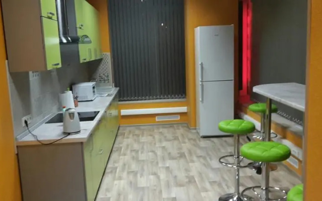 на Бутлерова