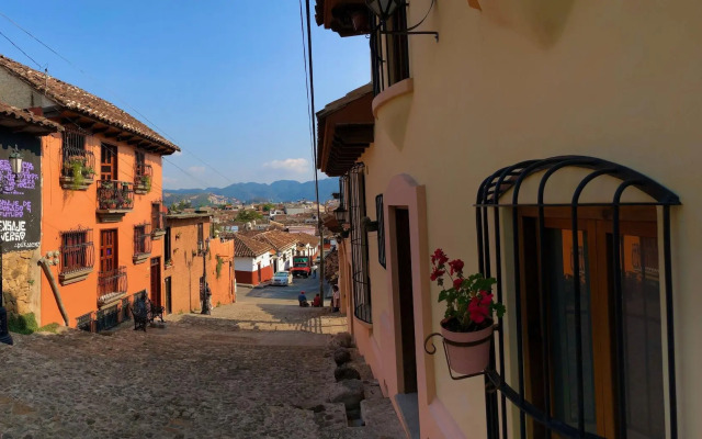 Magnolias Boutique Suites & SPA