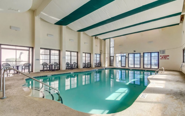 Private 3BR's at Palms by Hosteeva