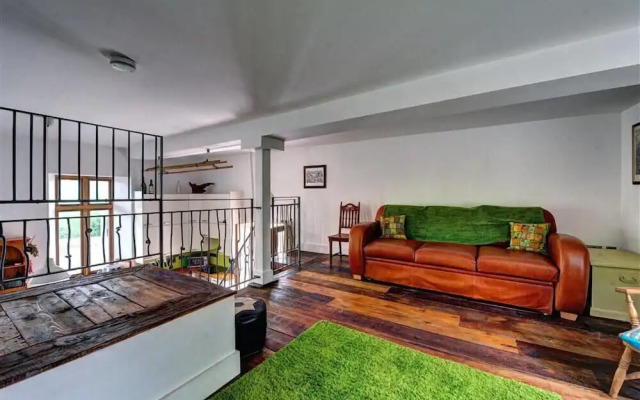 1 Church Cliff Apartments