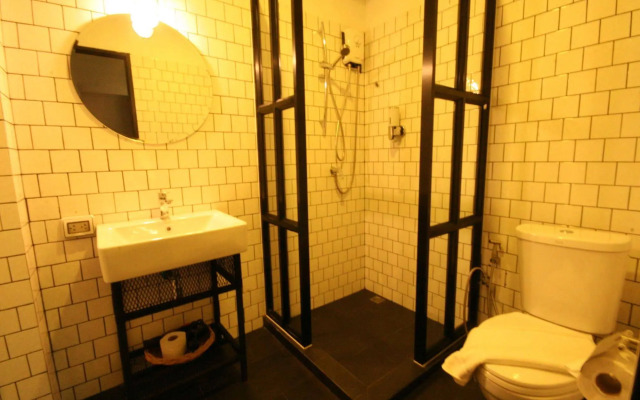 STrips the Poshtel - Hostel