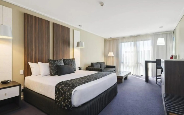 Quality Hotel Taylors Lakes